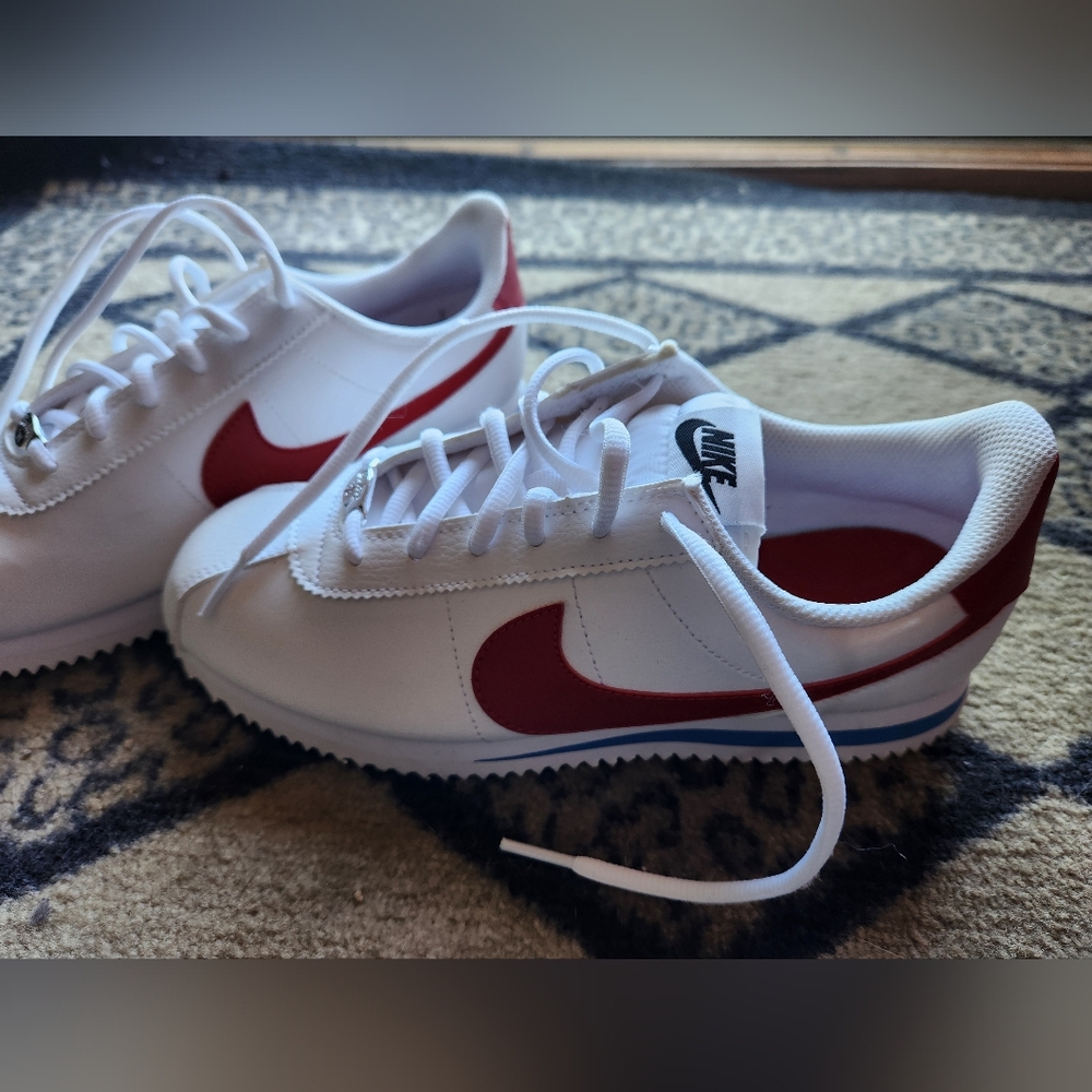 NIKE Cortez Basic
